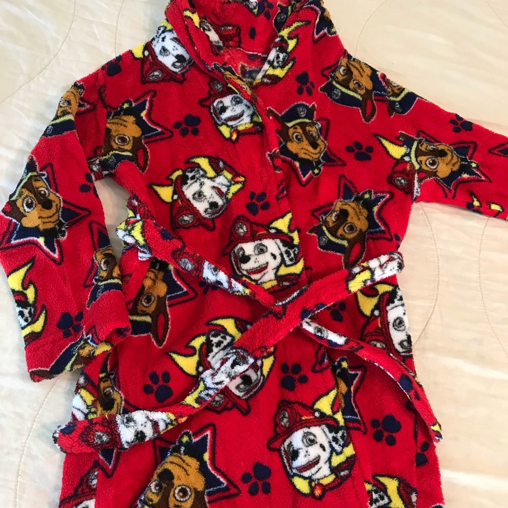 Paw patrol fluffy robe barely worn